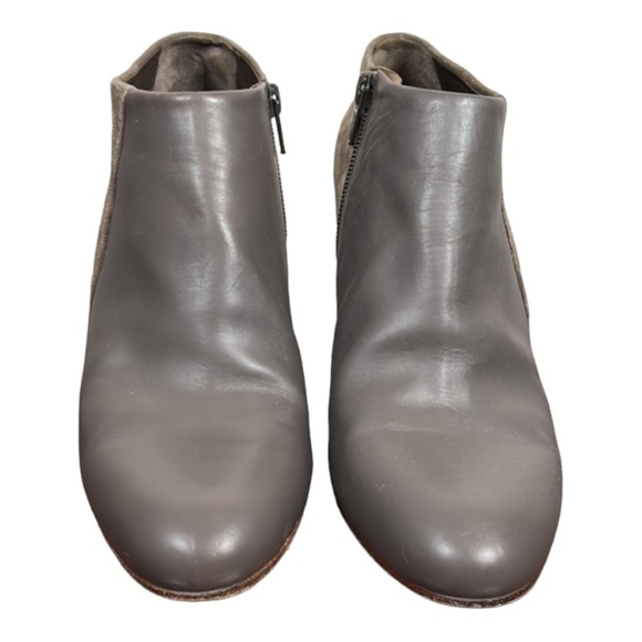 Coclico Elurra Suede Wedge Bootie In Taupe Size 8.5 - Picture 6 of 13